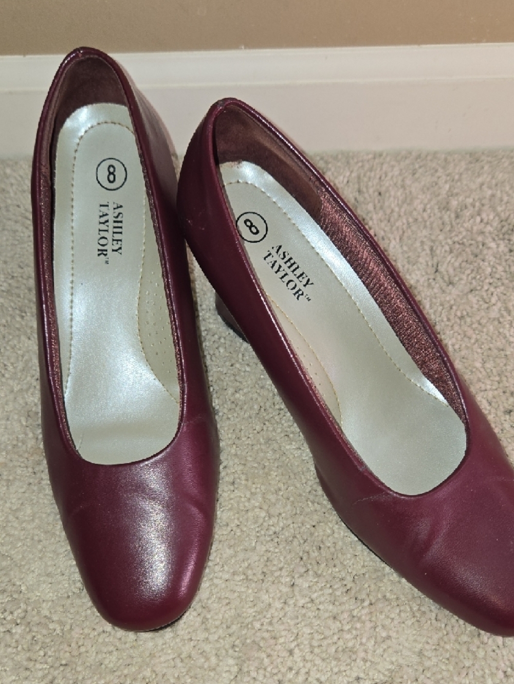 Ashley Taylor Women's Burgundy Leather Pumps